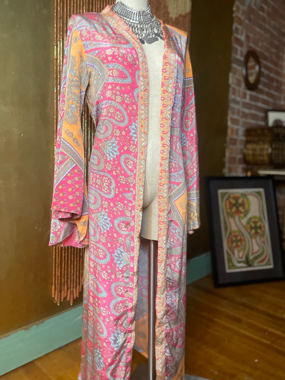 Lightweight Pink & Orange Paisley Kimono Robe
